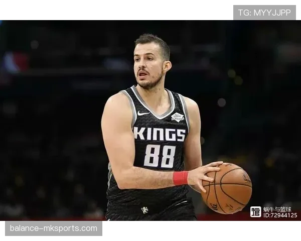 莱万多夫斯基2025赛季状态火热,创职业生涯新高表现惊艳