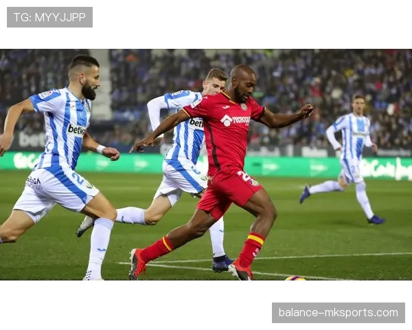 西甲黑马本赛季表现稳健，竞争力持续提升